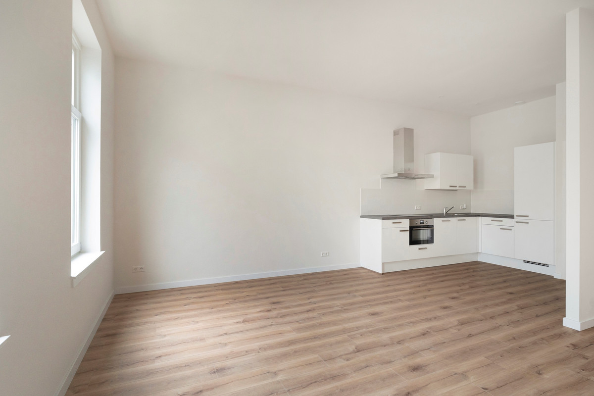 Appartement te koop: Maaskade 99B01, Rotterdam