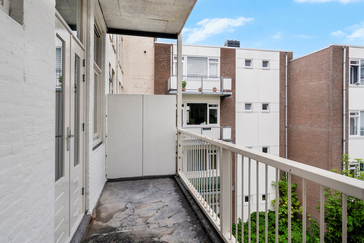 Appartement te koop: Maaskade 99B01, Rotterdam