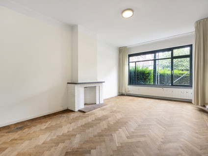 Cornelis van der Lijnstraat 1