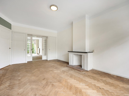 Cornelis van der Lijnstraat 1