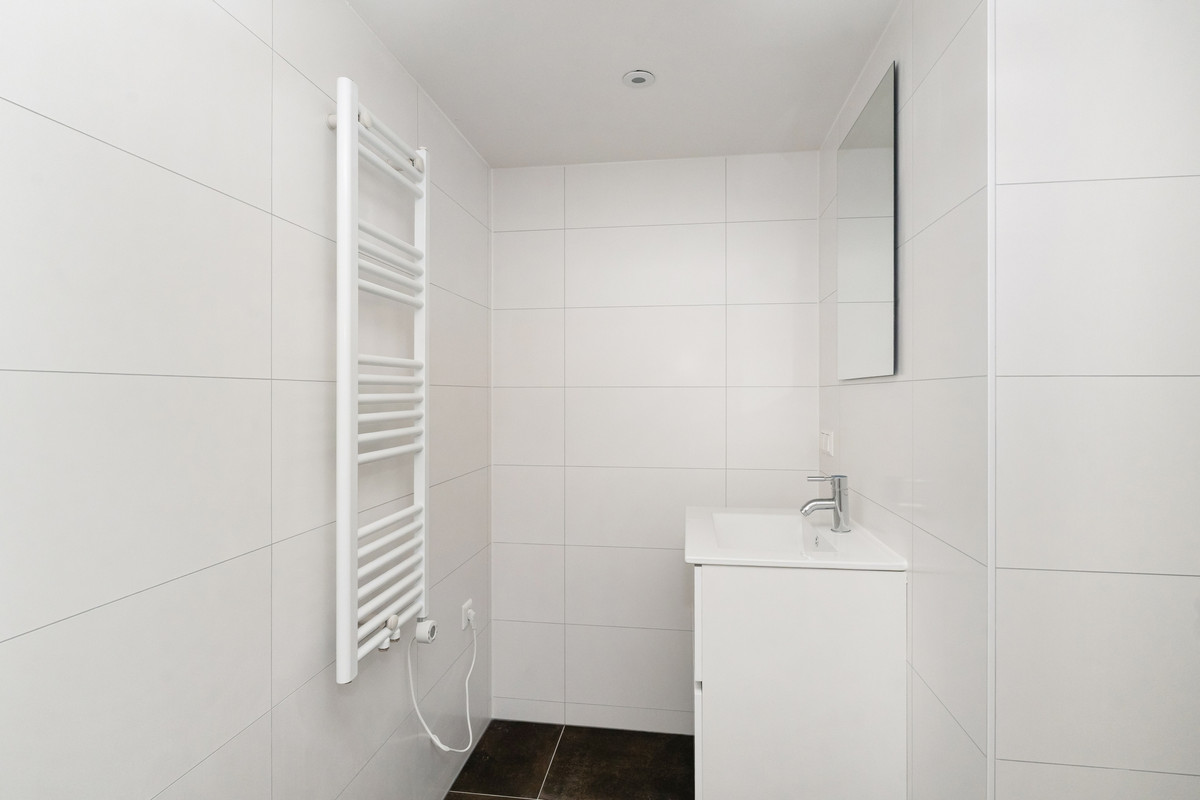 Appartement te koop: Maaskade 99B03, Rotterdam