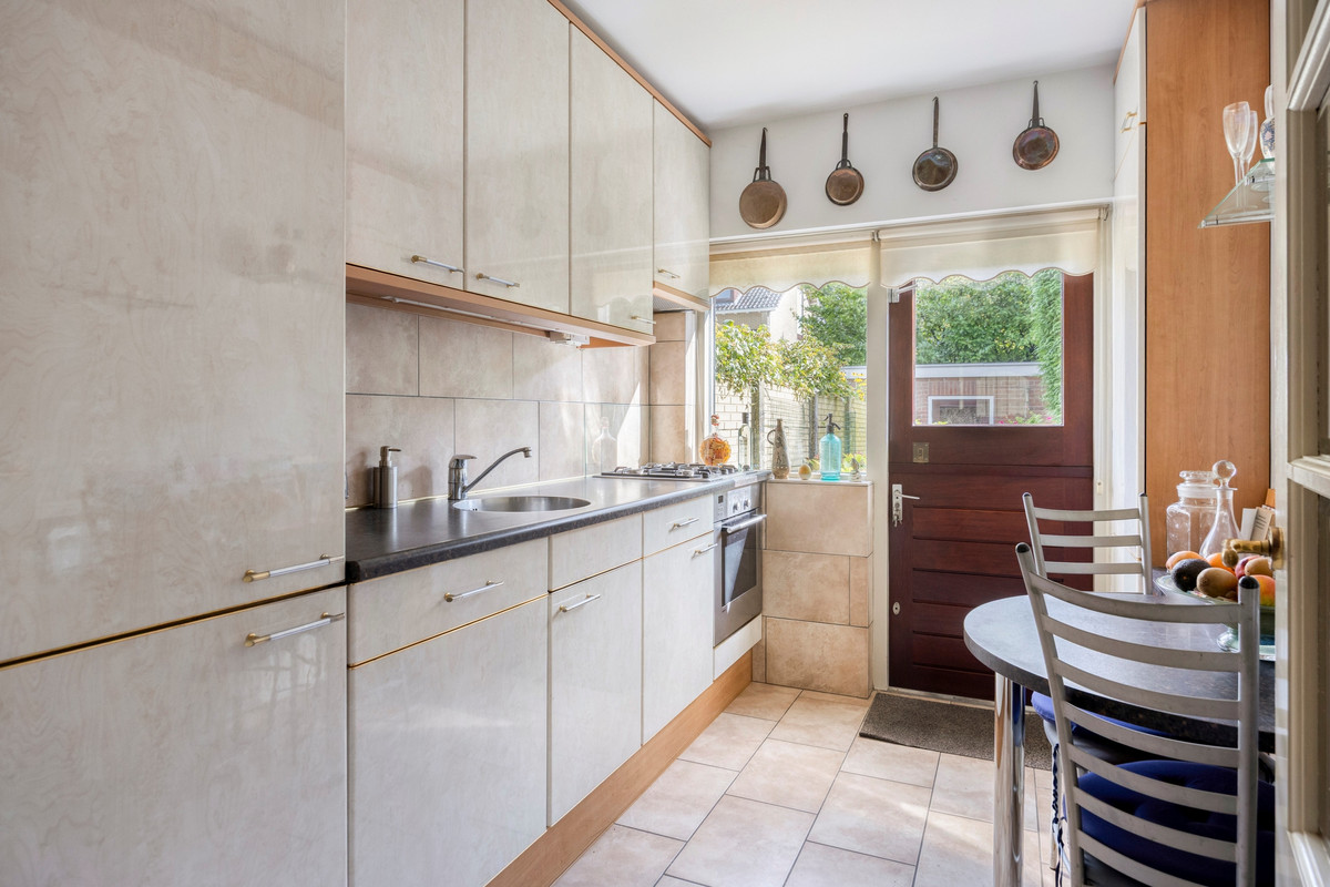 Hoekwoning te koop: Lijsterbesstraat 78, Dordrecht
