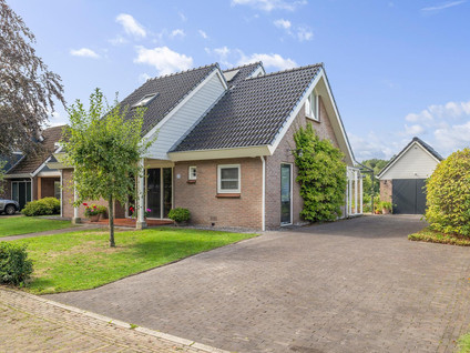 De Beeklanden 51