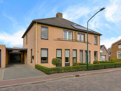 Schoolstraat 8