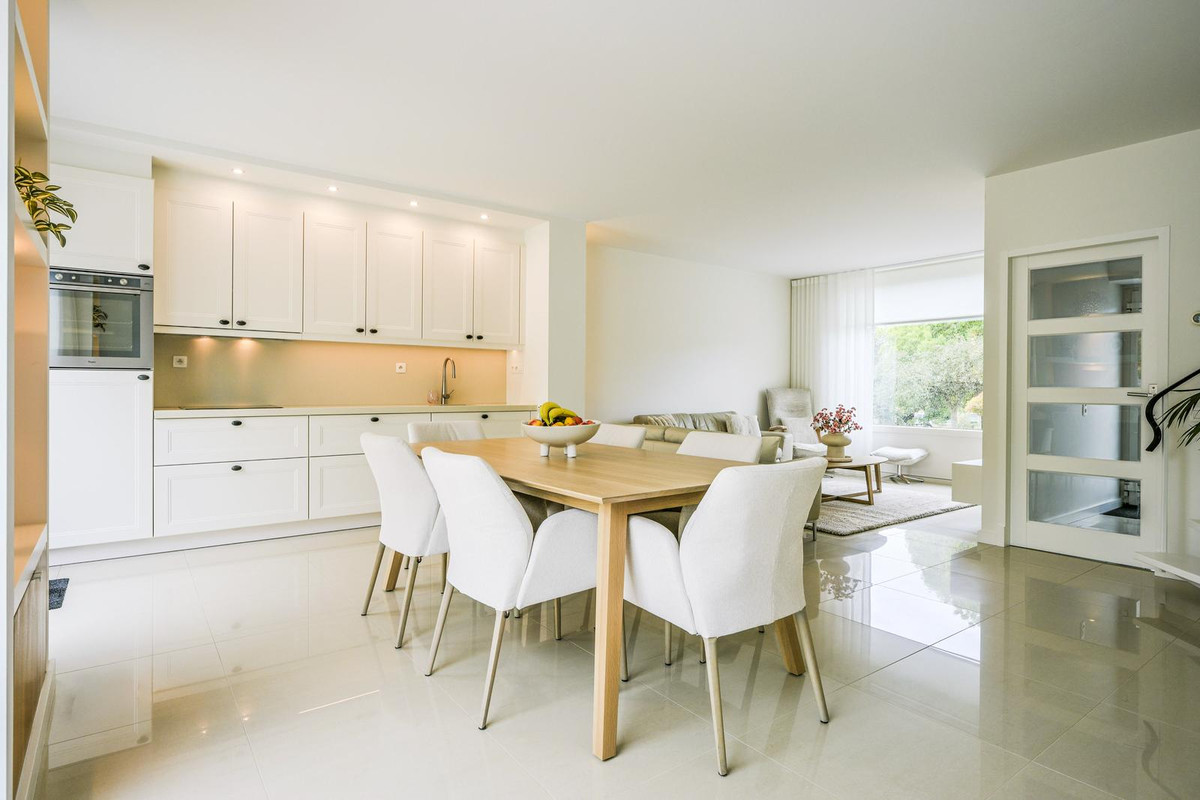 Tussenwoning te koop: Apollohof 125, Maastricht