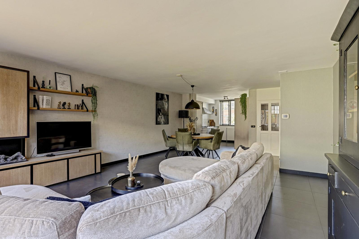 Tussenwoning te koop: Deldensestraat 59, Almelo