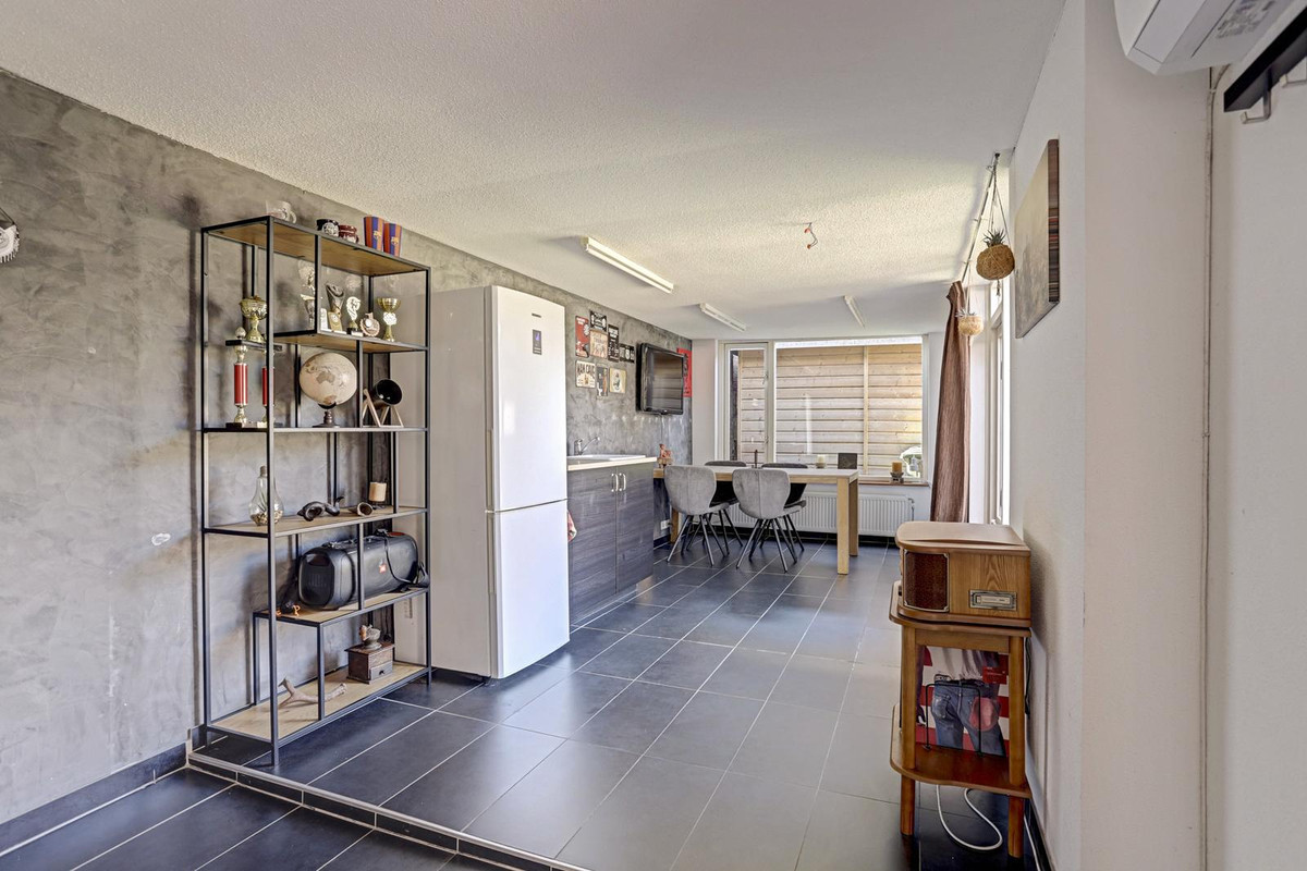 Tussenwoning te koop: Deldensestraat 59, Almelo