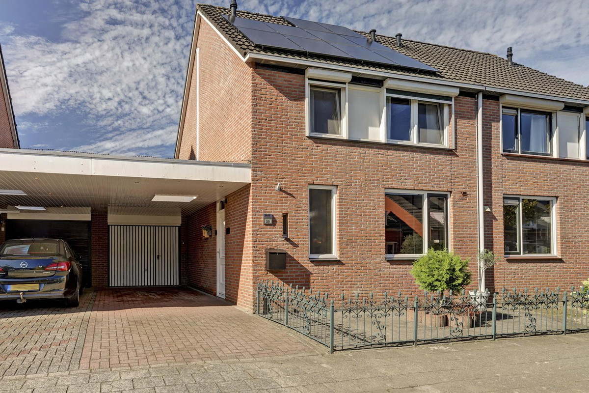 Tussenwoning te koop: Deldensestraat 59, Almelo