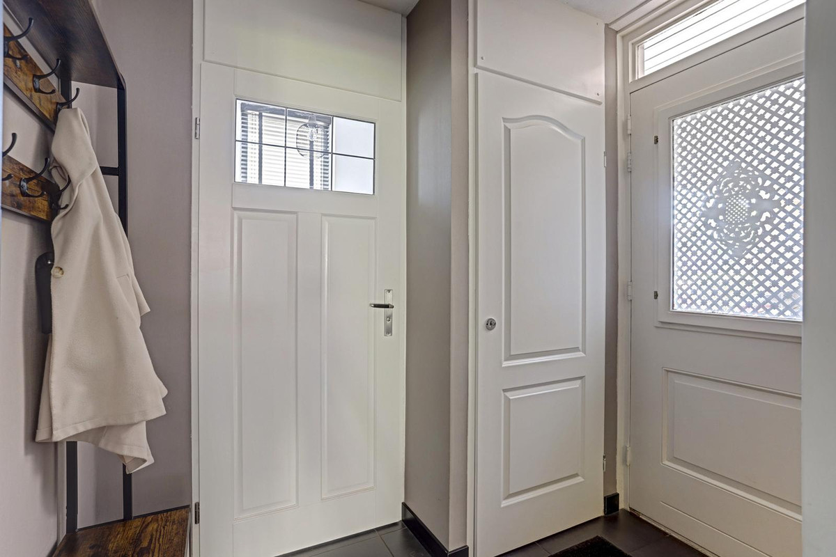 Tussenwoning te koop: Deldensestraat 59, Almelo