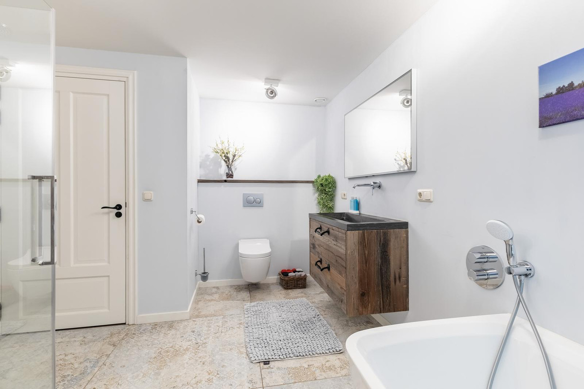 Vrijstaande woning te koop: De Wâl 10, Hurdegaryp