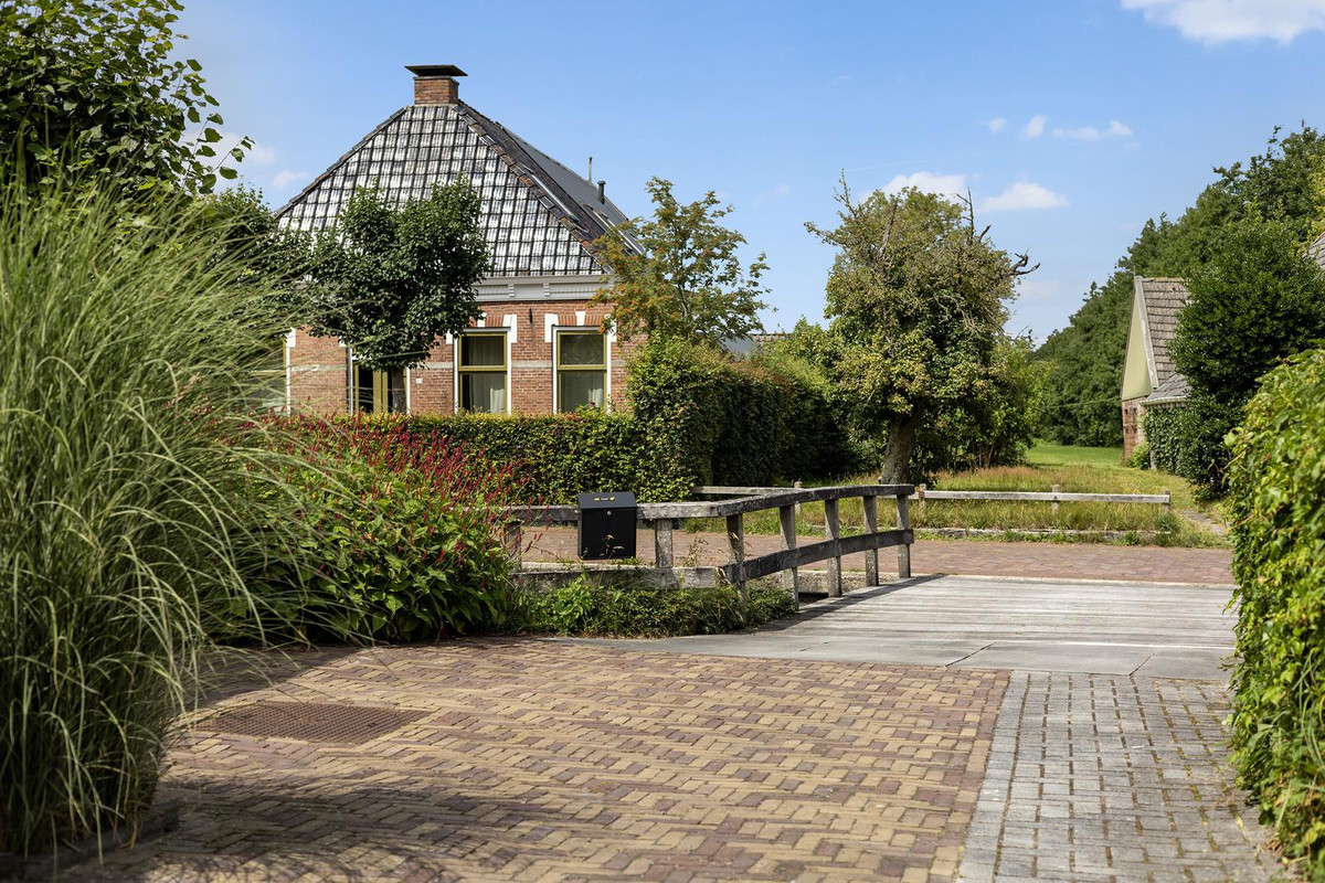 Vrijstaande woning te koop: De Wâl 10, Hurdegaryp