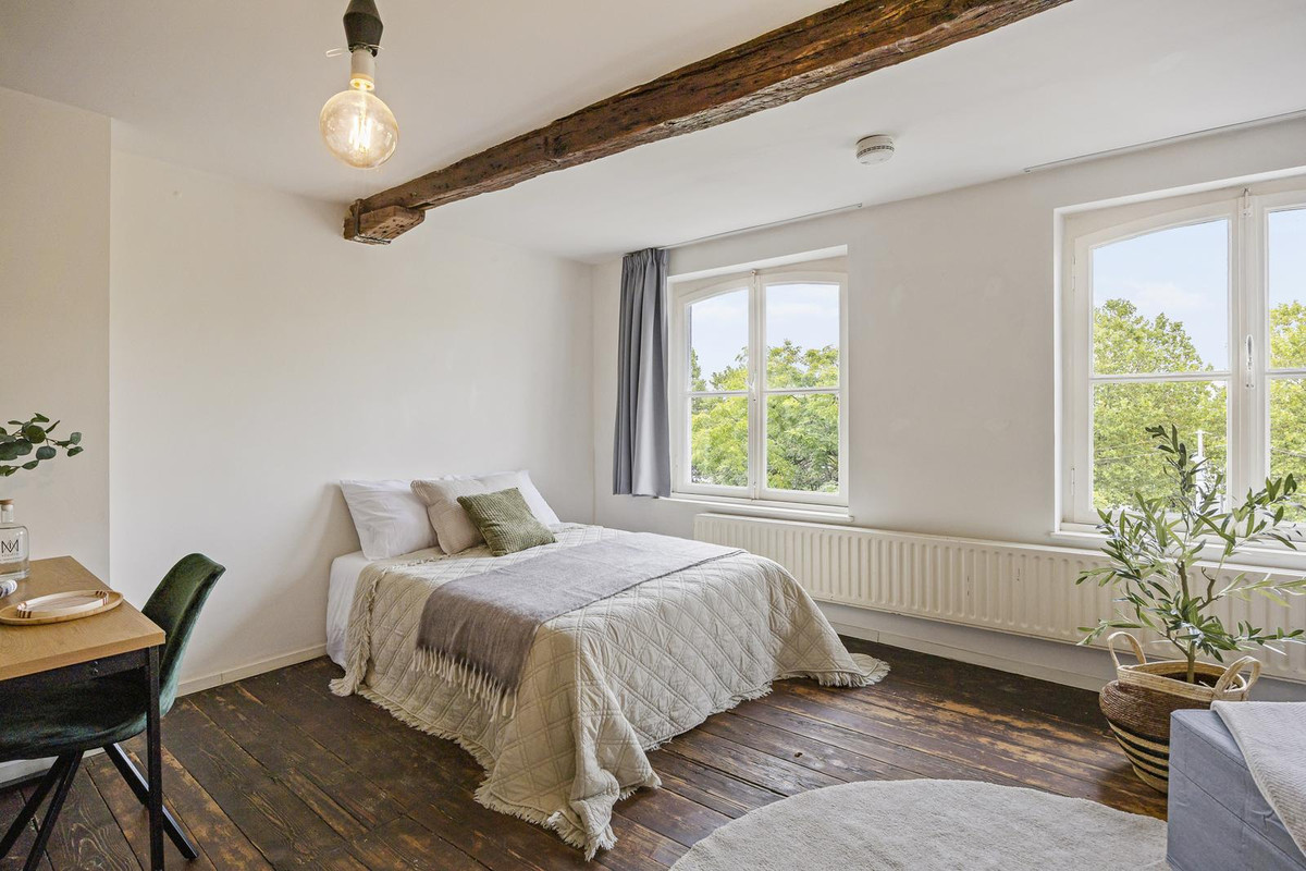 Studio te koop: van Hasseltkade 13C04, Maastricht