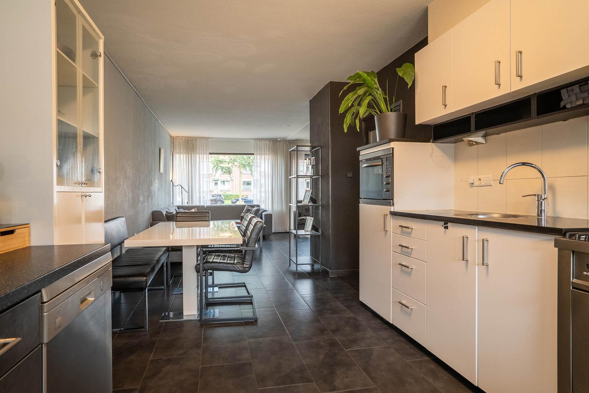 Hoekwoning te koop: Gronausestraat 1024, Enschede