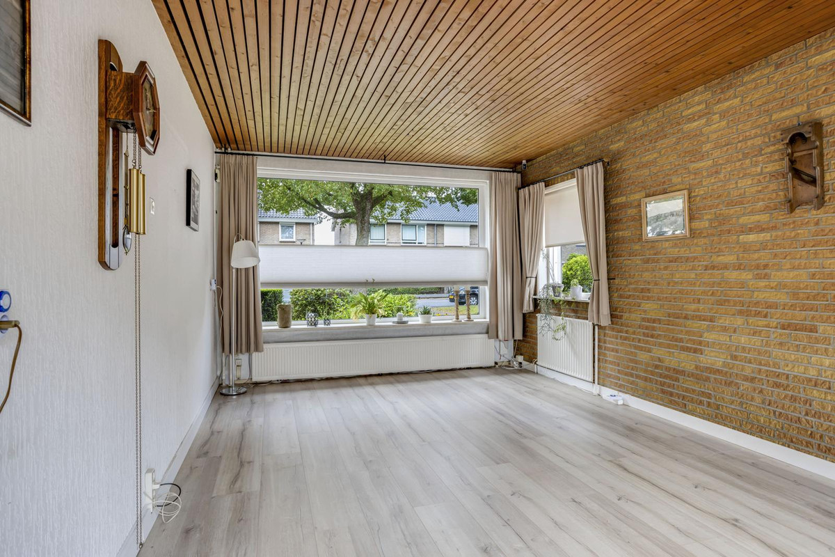 Twee-onder-één-kap te koop: Drentestraat 13, Enschede