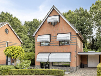 Sientje van Houtenlaan 25