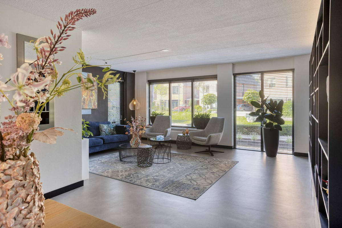 Vrijstaande woning te koop: Sientje van Houtenlaan 25, Enschede