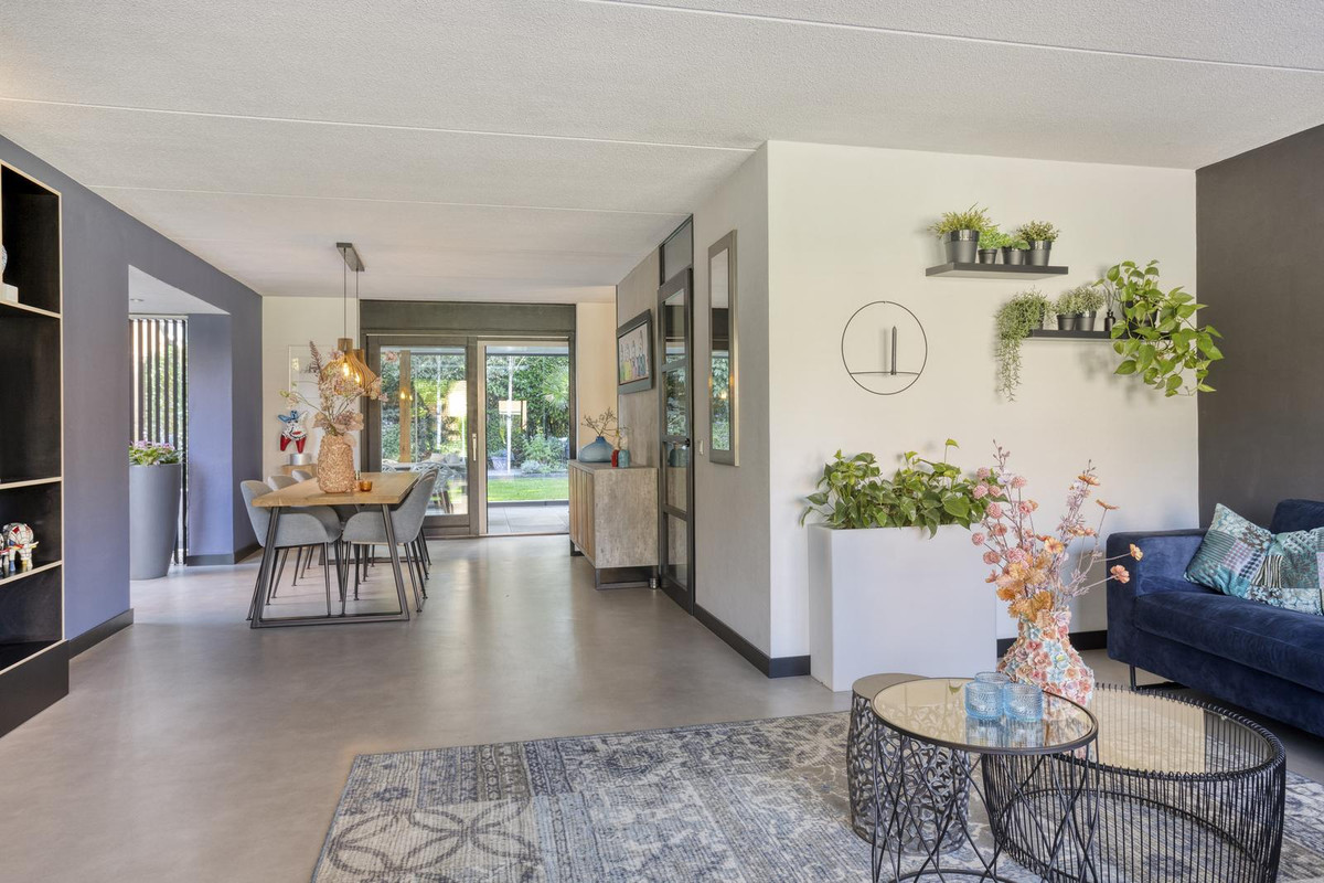 Vrijstaande woning te koop: Sientje van Houtenlaan 25, Enschede