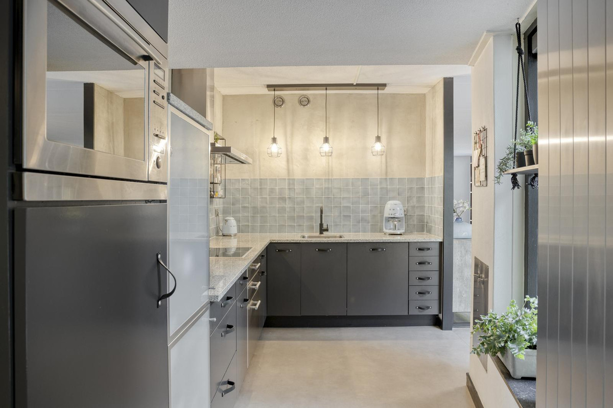 Vrijstaande woning te koop: Sientje van Houtenlaan 25, Enschede