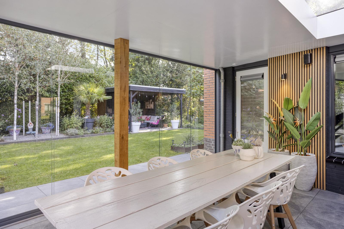 Vrijstaande woning te koop: Sientje van Houtenlaan 25, Enschede