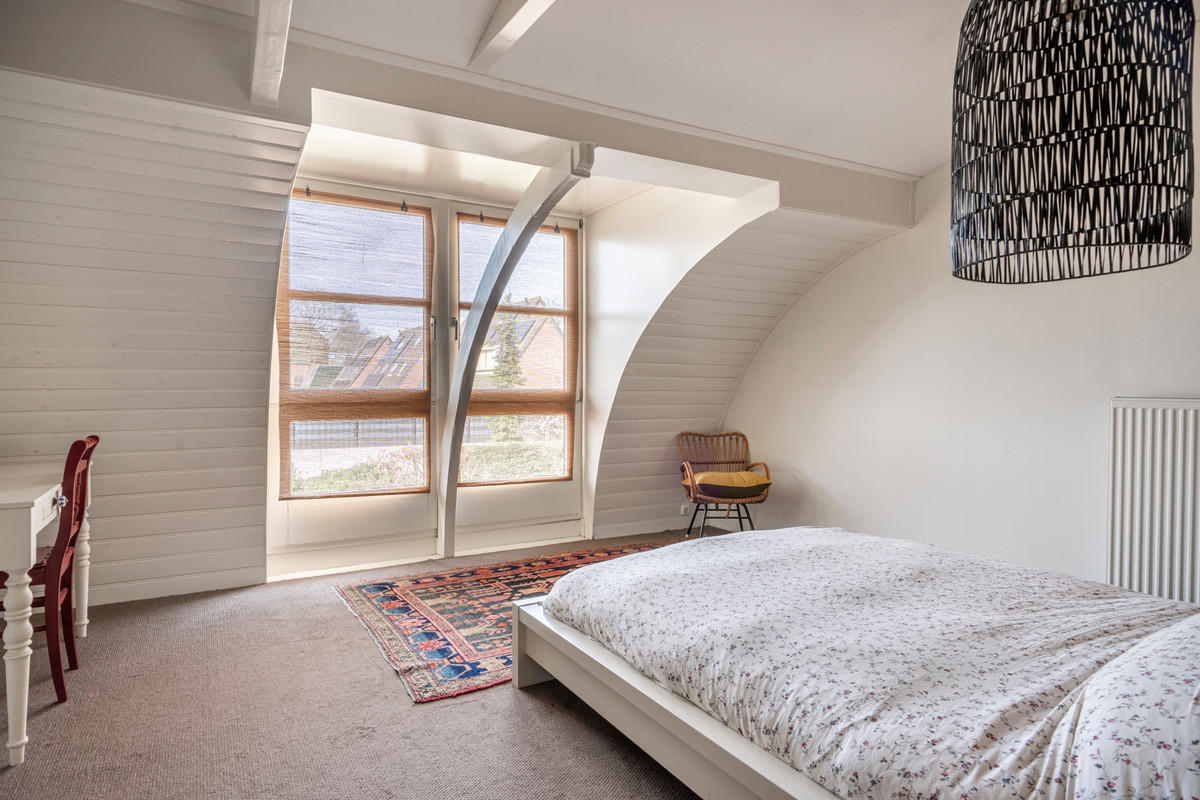 Vrijstaande woning te koop: Dorpsstraat 68, Woensdrecht