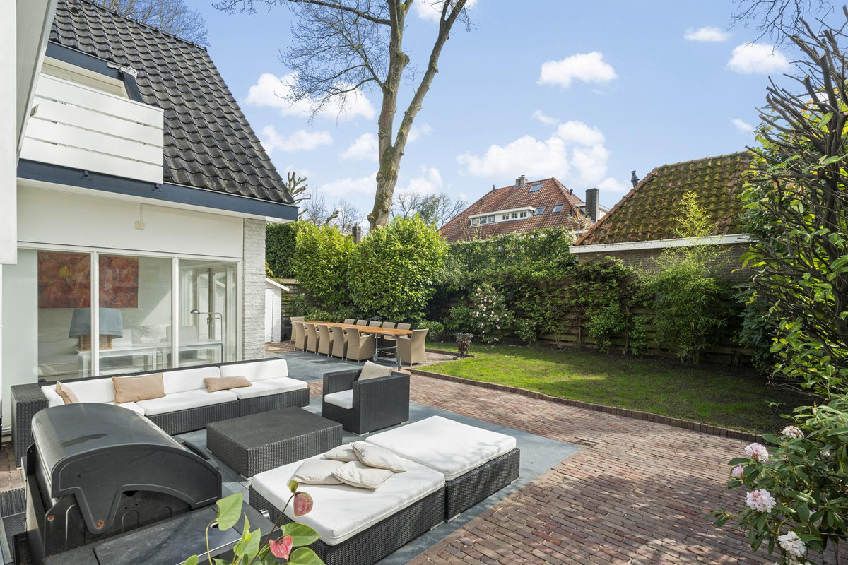 Vrijstaande woning te koop: Nicolaas Beetspad 4, Bussum