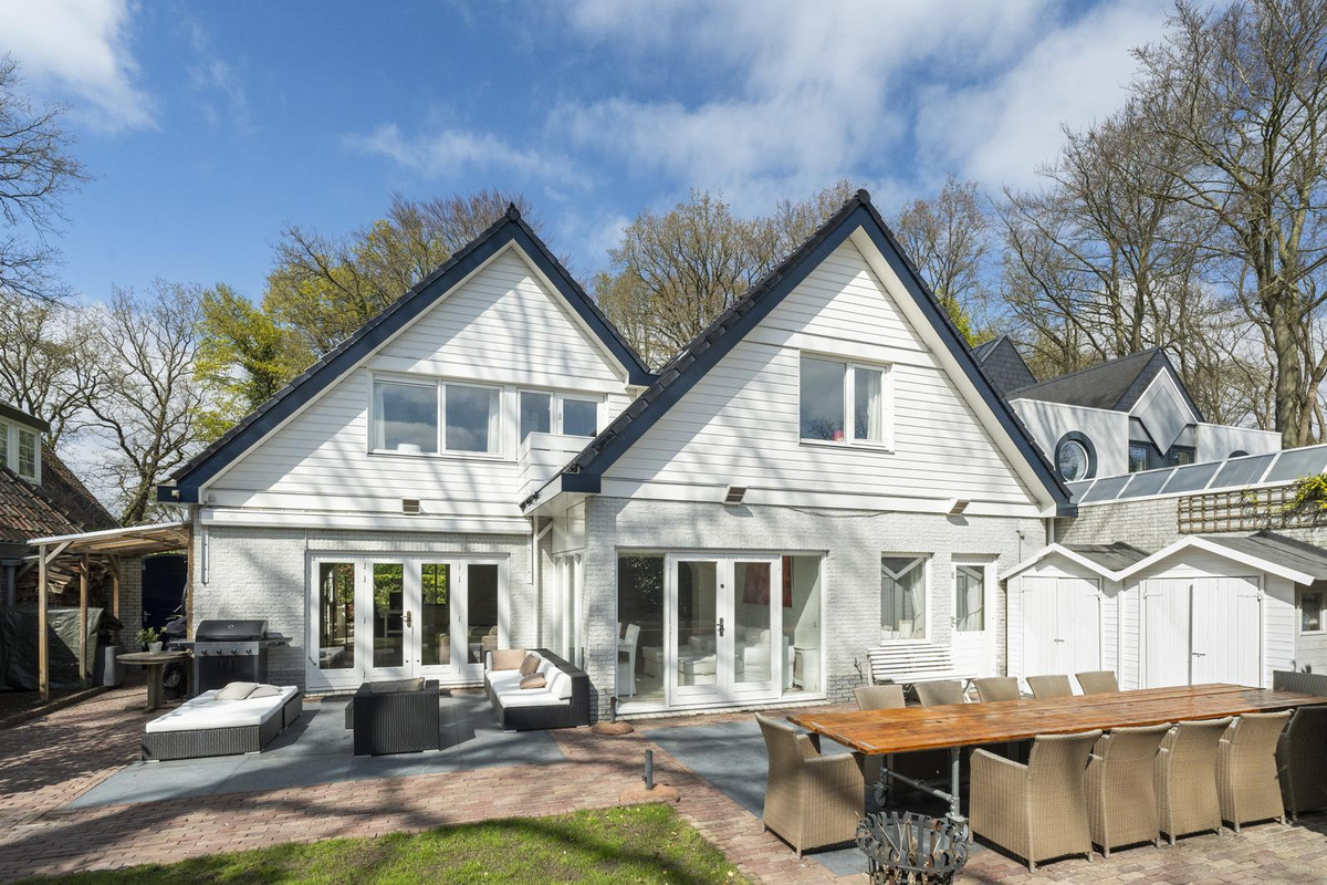 Vrijstaande woning te koop: Nicolaas Beetspad 4, Bussum