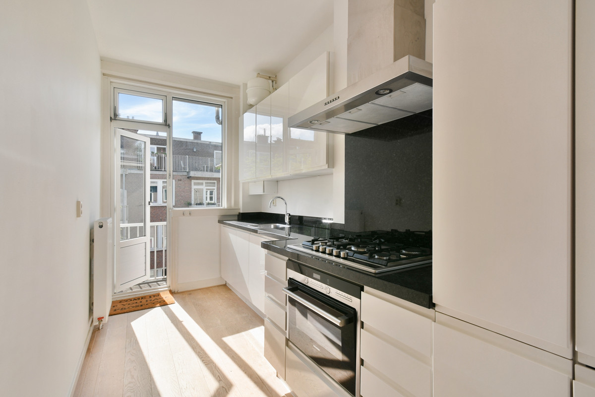 Appartement te huur: Ruysdaelstraat 59-3, Amsterdam