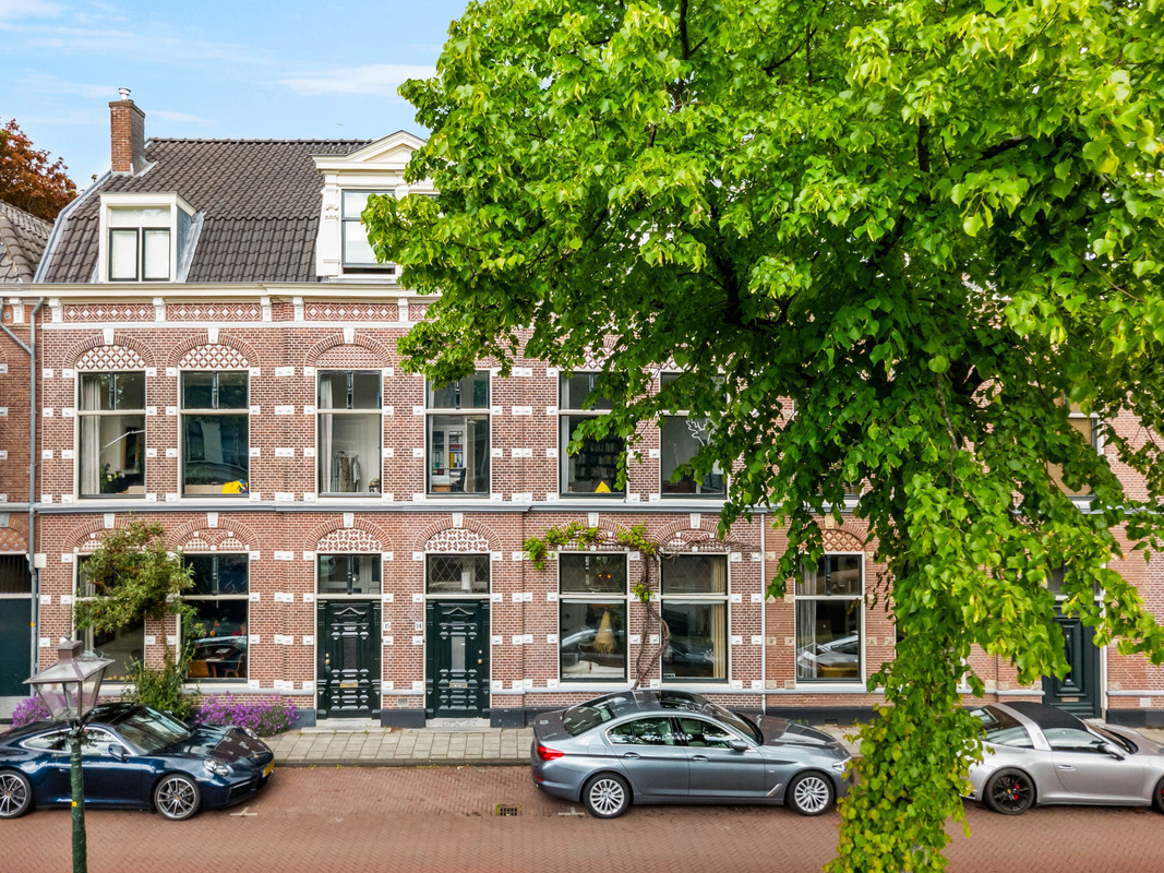 Tussenwoning te koop: Jan van Goyenkade 14, Leiden