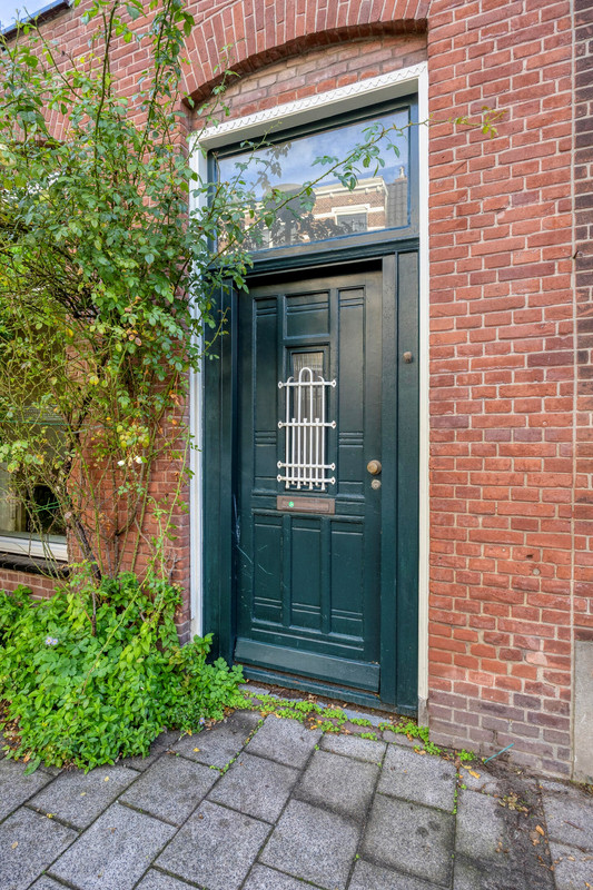 Tussenwoning te koop: Da Costastraat 8, Leiden