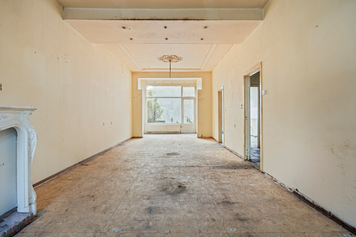Tussenwoning te koop: Da Costastraat 8, Leiden