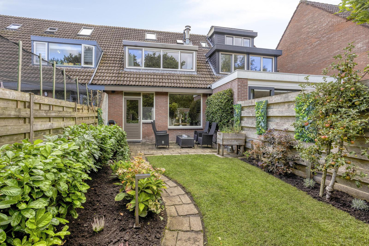 Tussenwoning te koop: Langetuin 191, Zwaag
