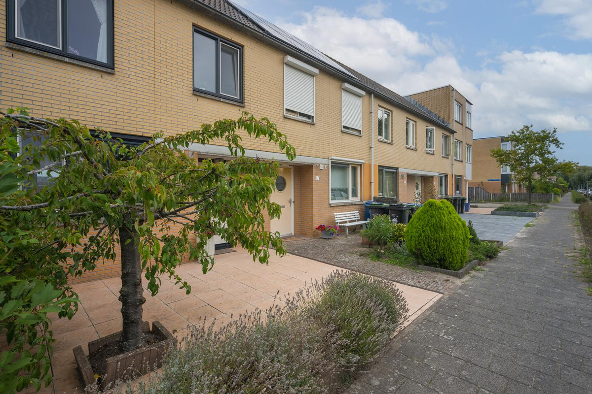 Tussenwoning te koop: Godfried Bomansstraat 78, Almere