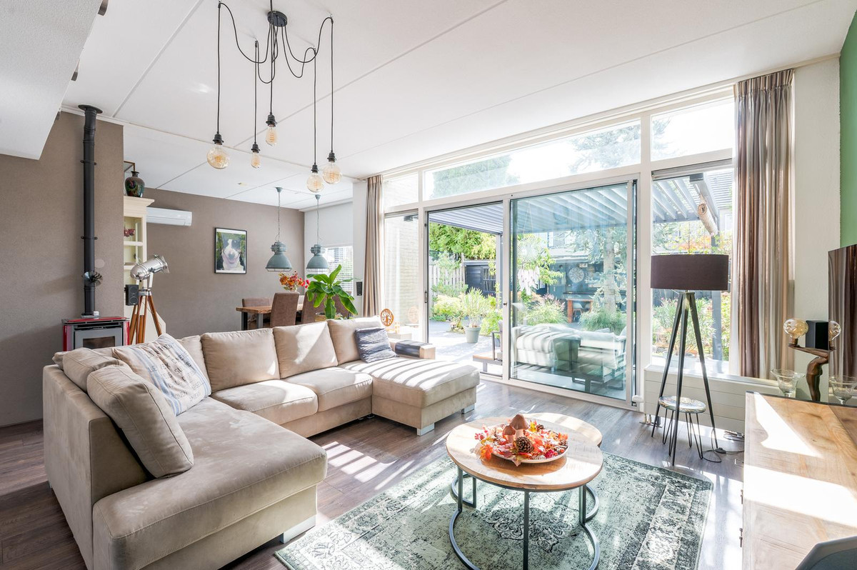 Tussenwoning te koop: Thérèse Schwartzestraat 48, Almere