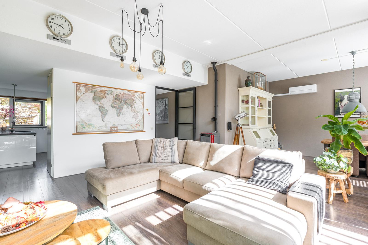 Tussenwoning te koop: Thérèse Schwartzestraat 48, Almere