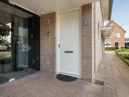 Kerkstraat 28