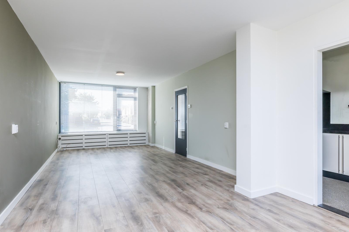 Twee-onder-één-kap te koop: St. Gerlachstraat 11, Hoensbroek