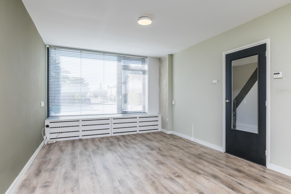 Twee-onder-één-kap te koop: St. Gerlachstraat 11, Hoensbroek