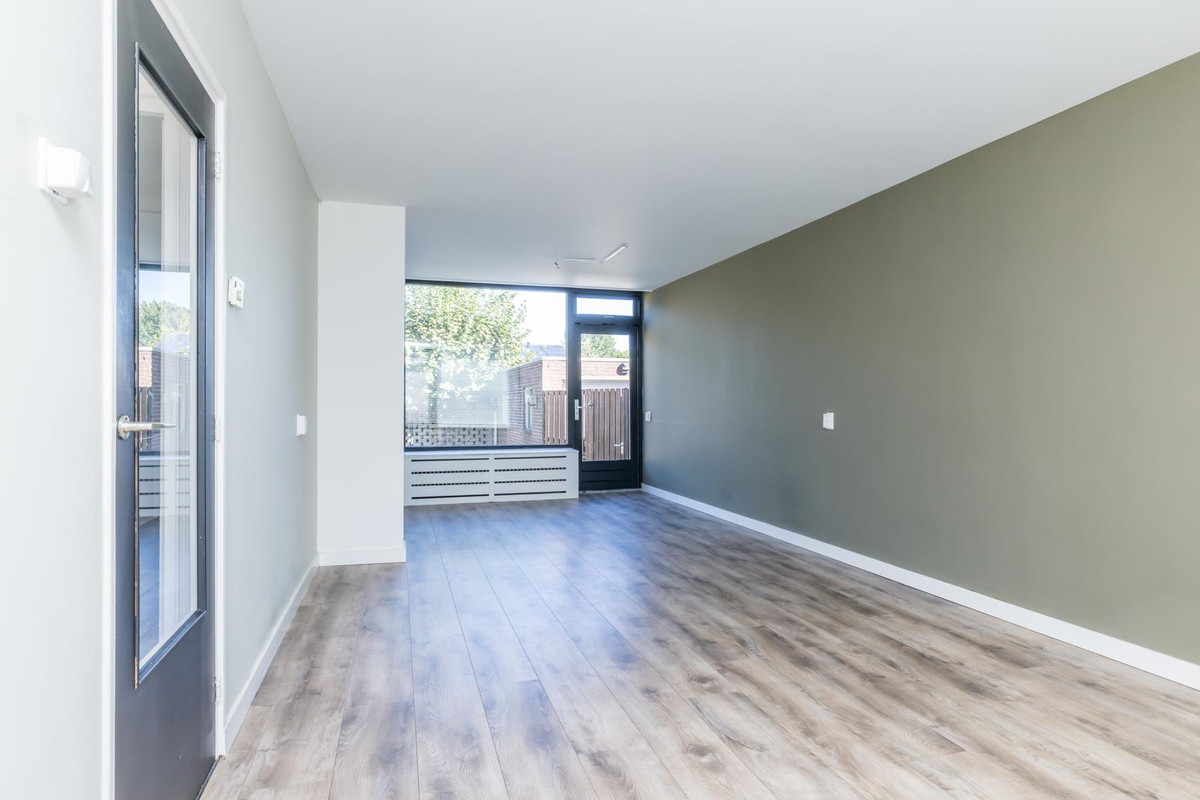 Twee-onder-één-kap te koop: St. Gerlachstraat 11, Hoensbroek