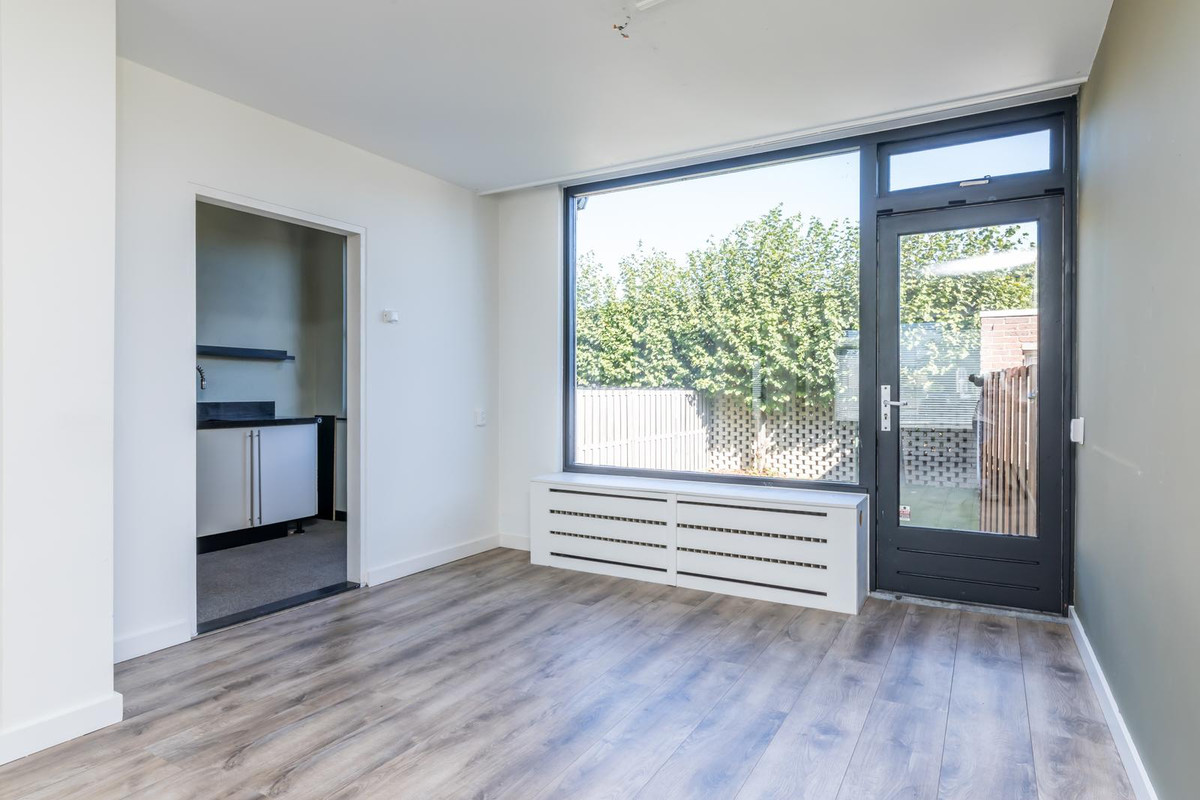 Twee-onder-één-kap te koop: St. Gerlachstraat 11, Hoensbroek