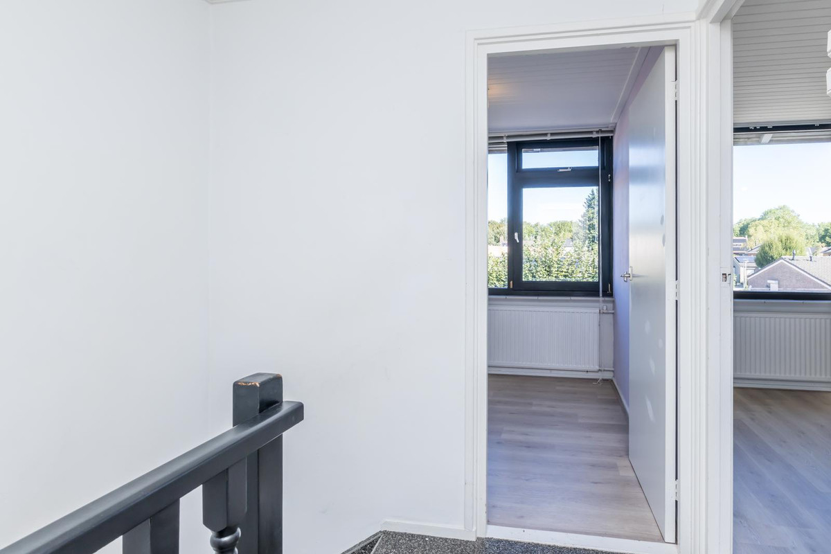 Twee-onder-één-kap te koop: St. Gerlachstraat 11, Hoensbroek