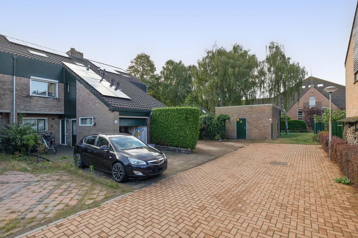 Hoekwoning te koop: Israëlsdreef 32, Oud-Beijerland