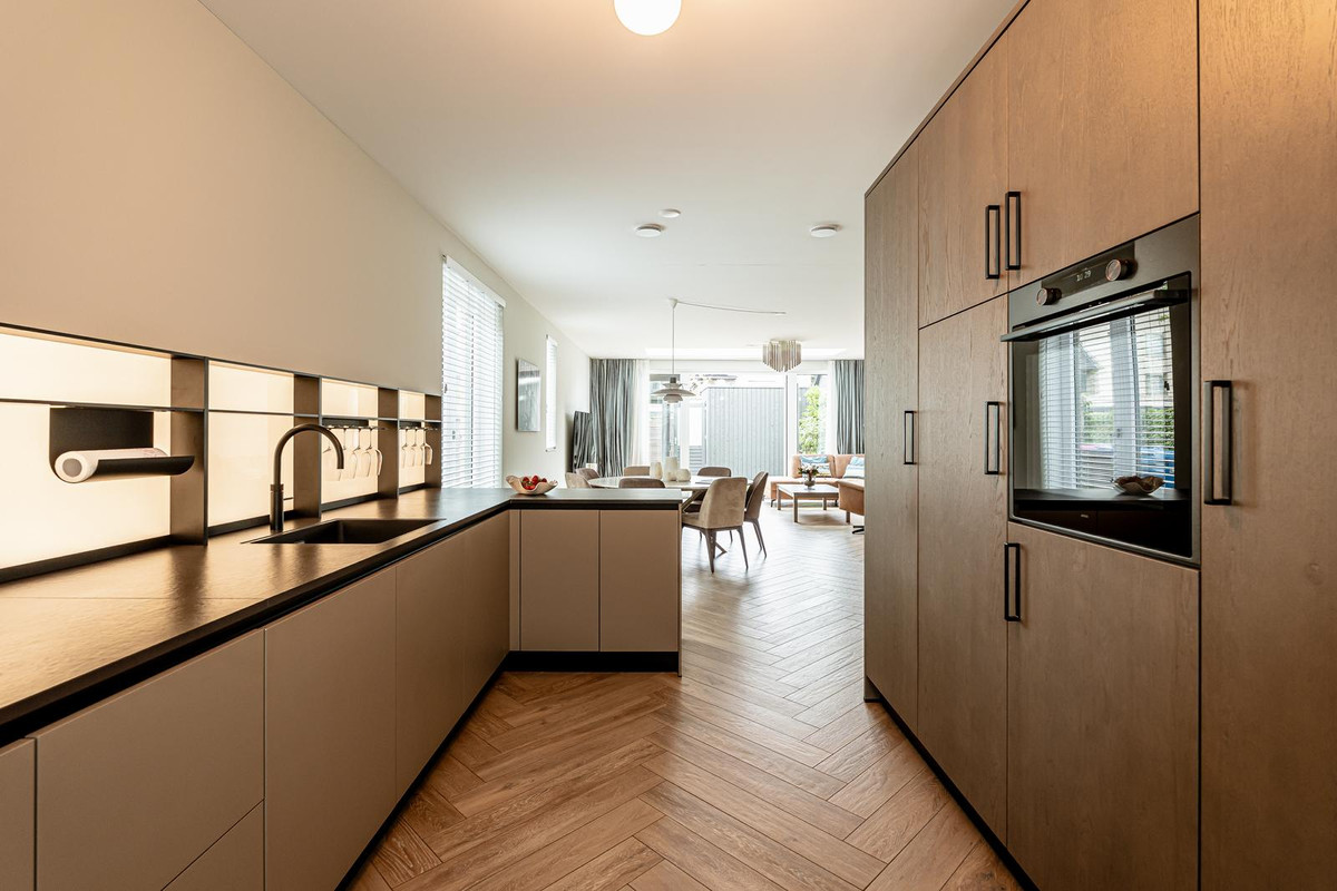 Hoekwoning te koop: Brilduiker 8, Pijnacker