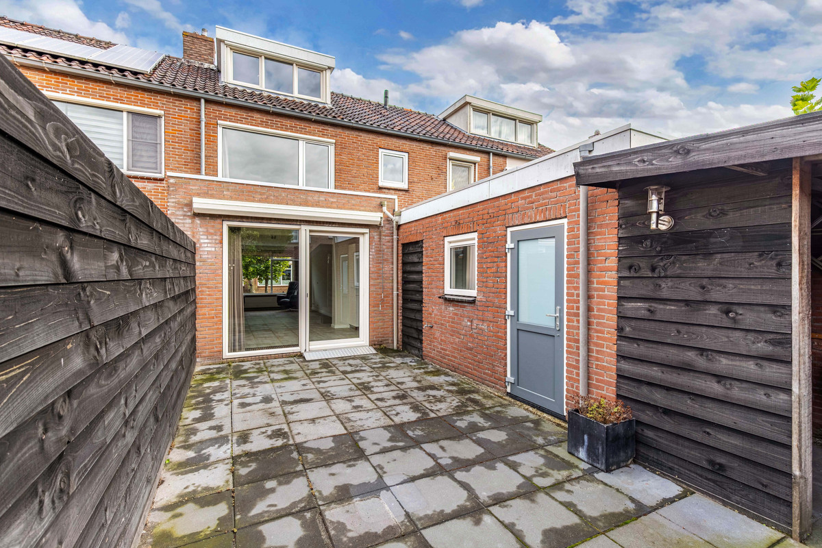 Tussenwoning te koop: Wim Reinderslaan 16, Lemmer