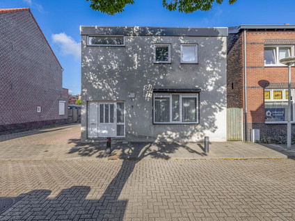 van Laerstraat 9