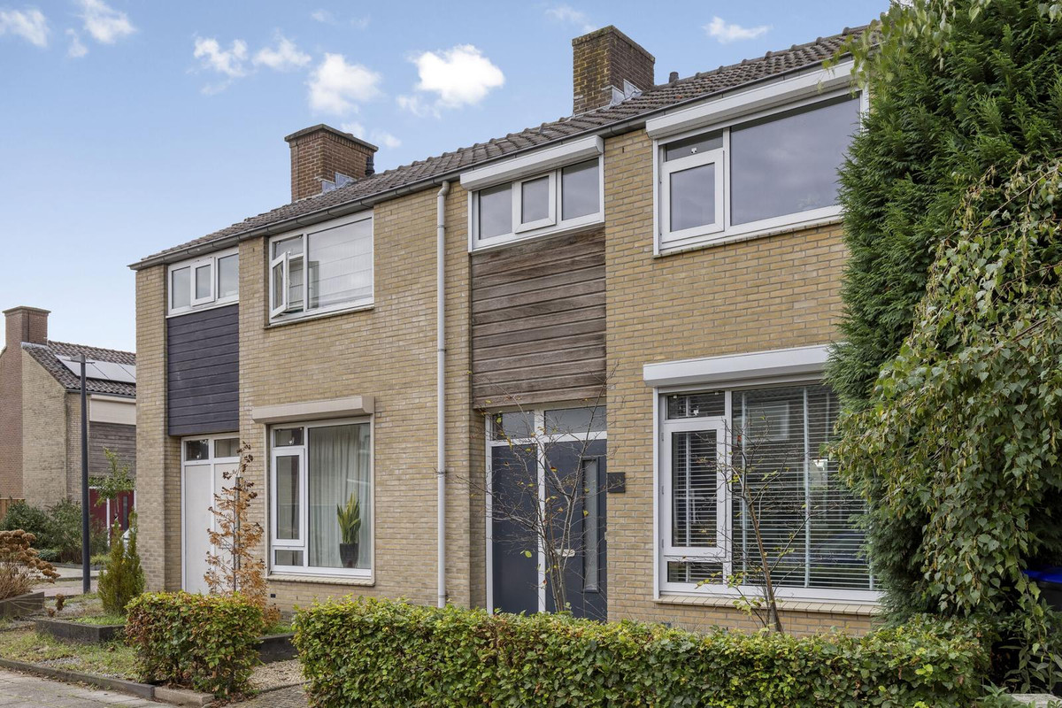 Tussenwoning te koop: Jacob Catsstraat 28, Winterswijk