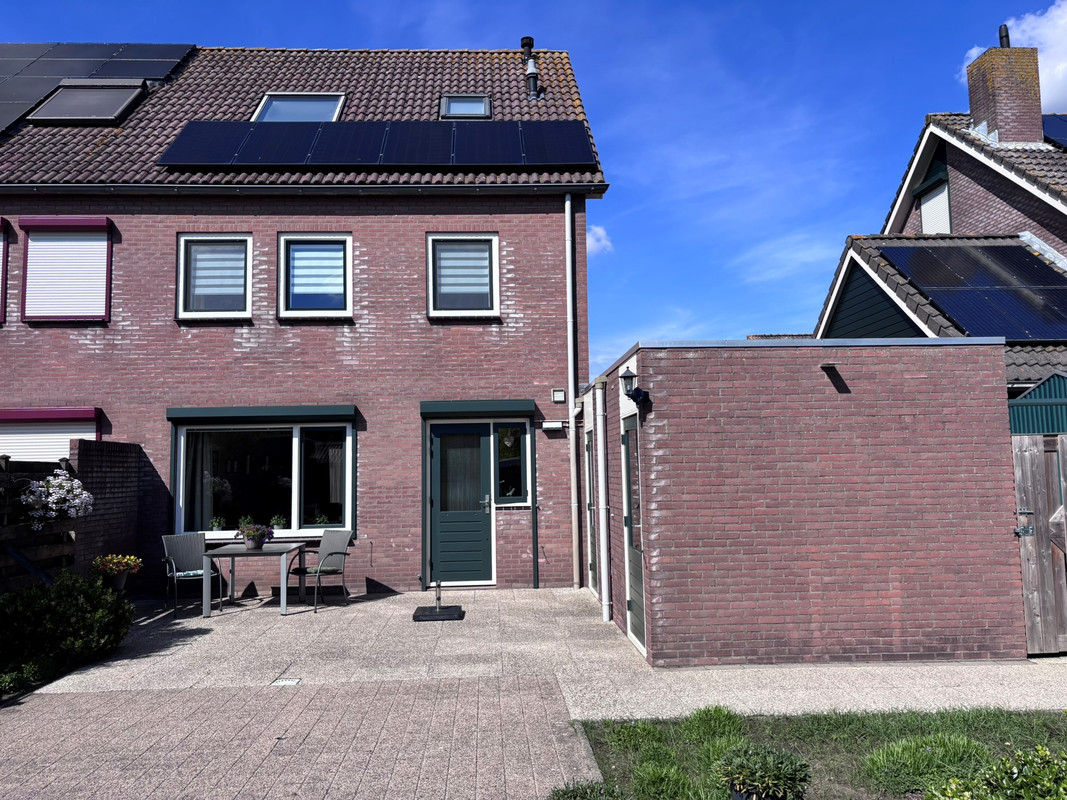 Twee-onder-één-kap te koop: Uranus 4, Oostburg
