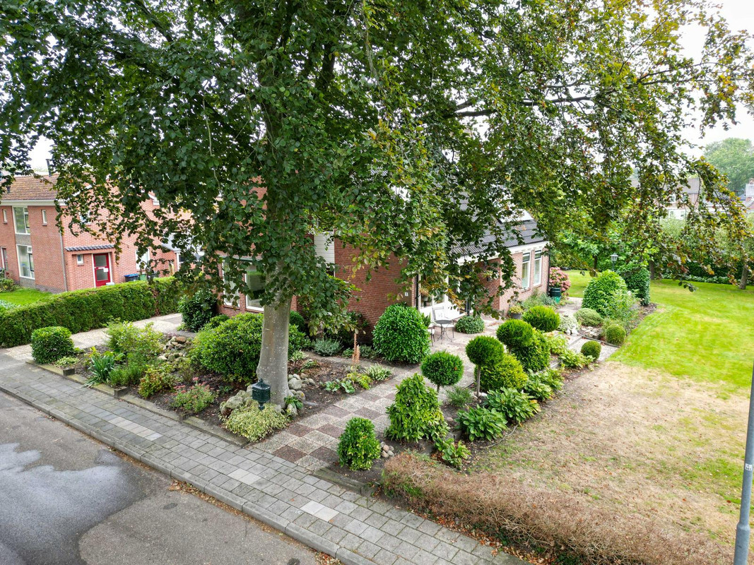 Vrijstaande woning te koop: Veenlaan 1, Slochteren
