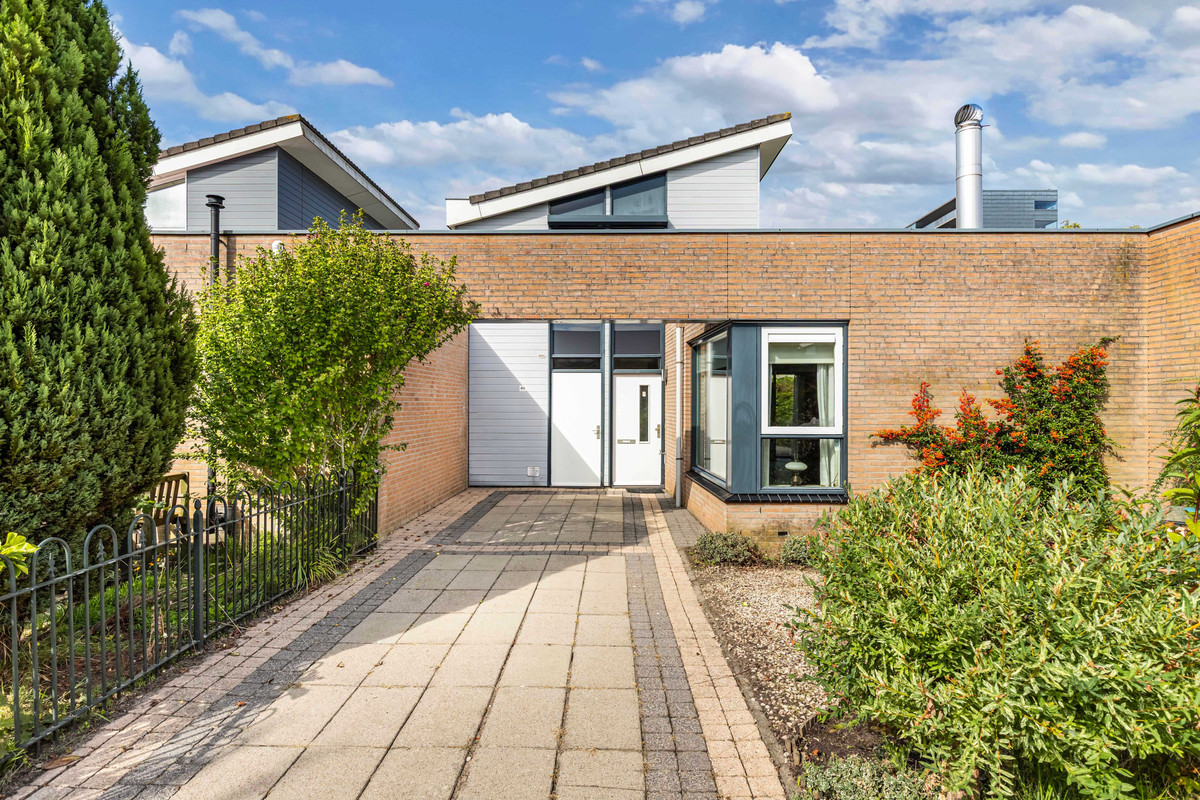 Tussenwoning te koop: Hunsingo 40, Lelystad