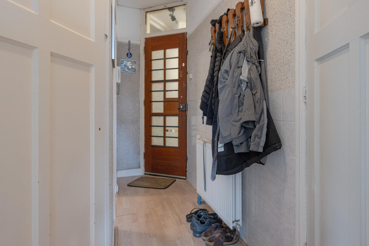Appartement te koop: Dordtselaan 100B, Rotterdam