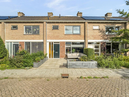 van Rennesstraat 8